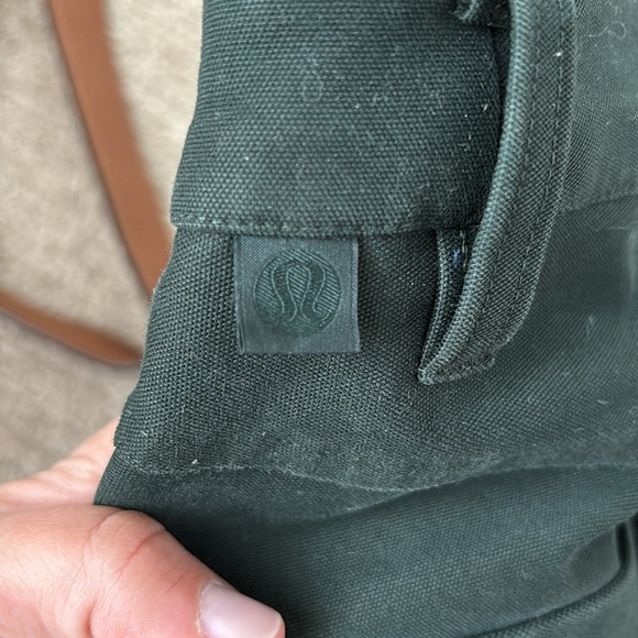 Men’s Lululemon ABC pants - Picture 3 of 4